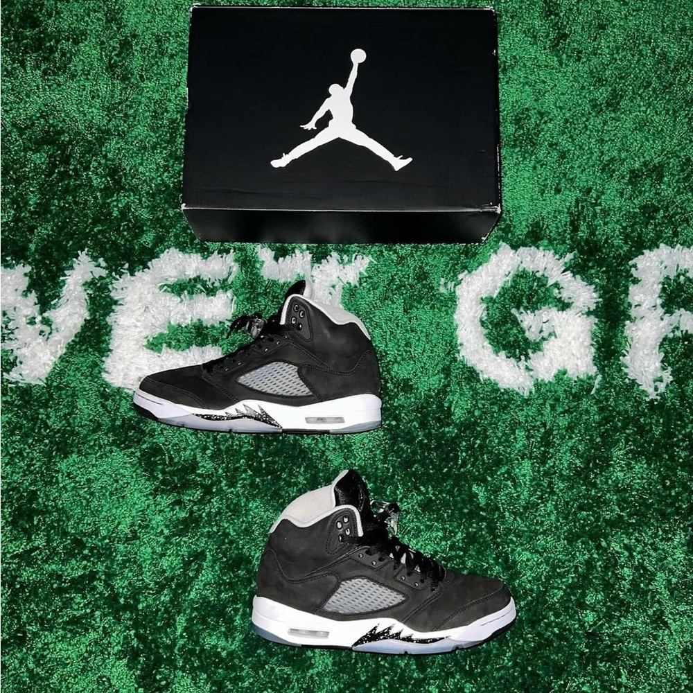 Jordan 5 Retro Moonlight